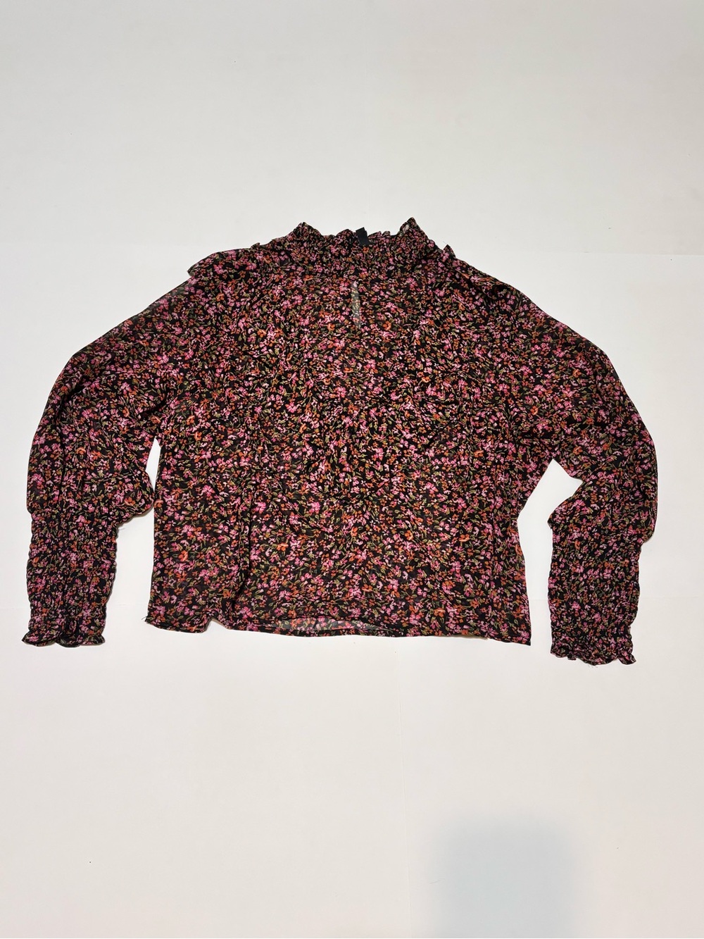 Divided by H&M Women’s Floral Ruffle-Neck Blouse - Pink on Black